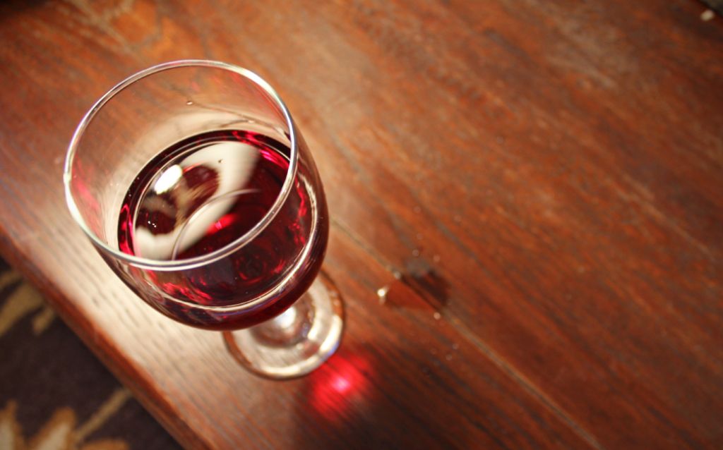 Červené, červené víno: päť dôvodov na zvýšenie pohára