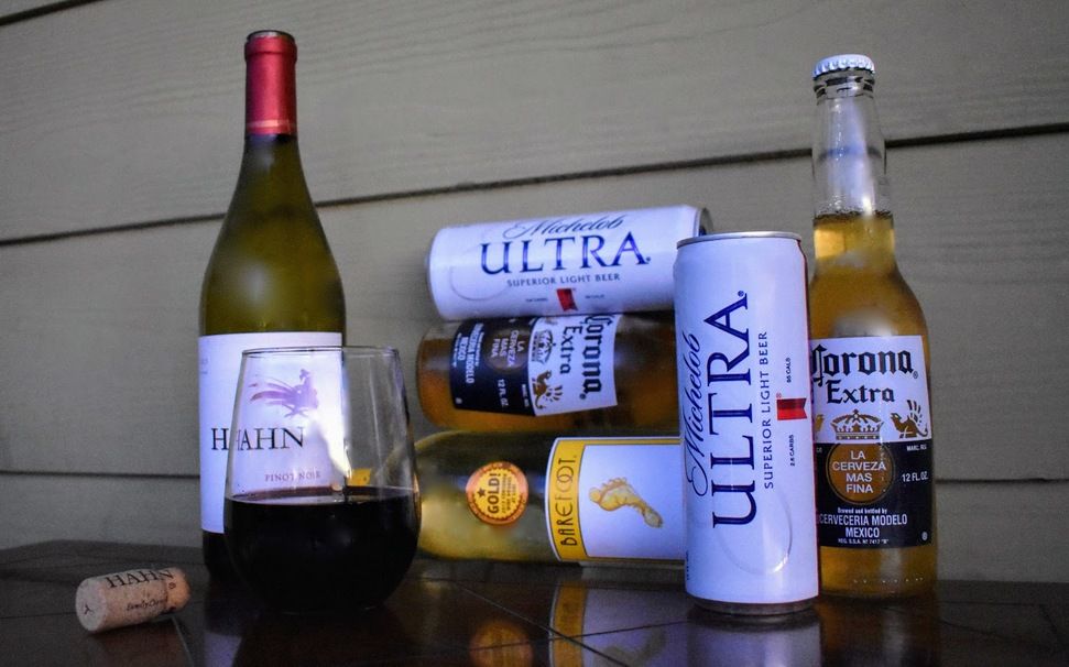 17 δύσκολες στιγμές που έχετε εάν δεν πίνετε μπύρα ή κρασί