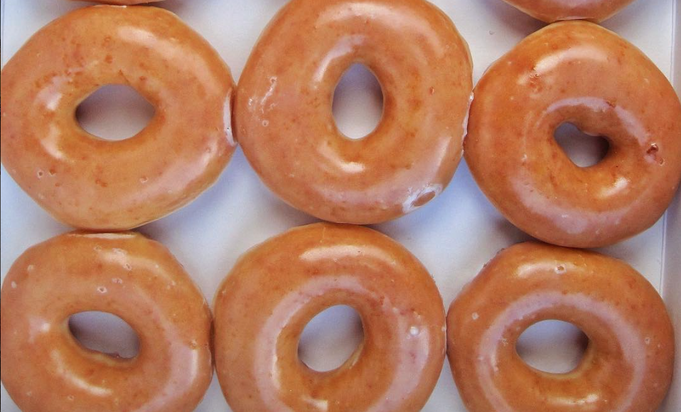 Cum să obțineți gratuit gogoși Krispy Kreme pe tot parcursul anului