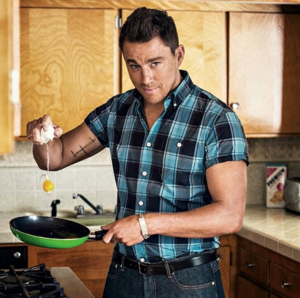5 razones por las que tener un hombre que sepa cocinar es sexy AF