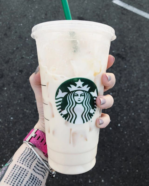 Starbucks müüb keto-sõbralikku valget teejooki ja keto dieedipidajad ei saa sellest piisavalt