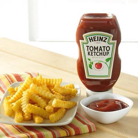 Internettet kan ikke beslutte, om du skal opbevare ketchup i køleskabet