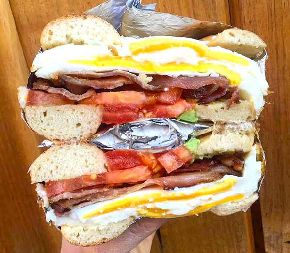 Onde encontrar os 23 melhores sanduíches de bacon, ovo e queijo da América