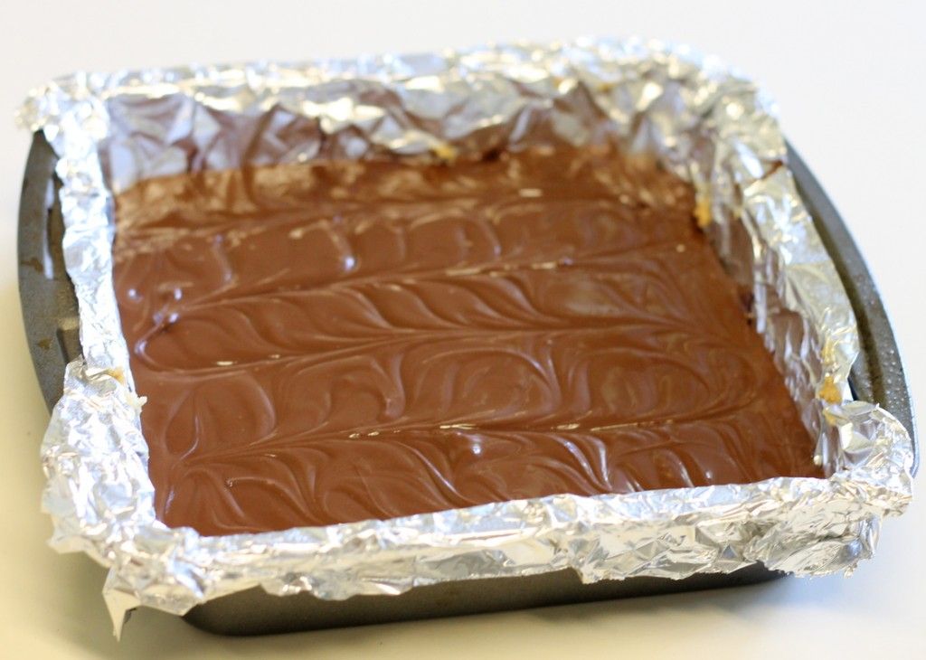 Keine Bake Chocolate Peanut Butter Riegel