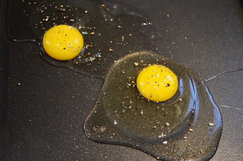 Jajca s poprom in soljo